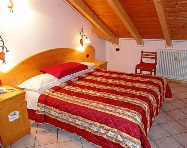 Jolly B&B - Affittacamere Dimaro Chambre photo